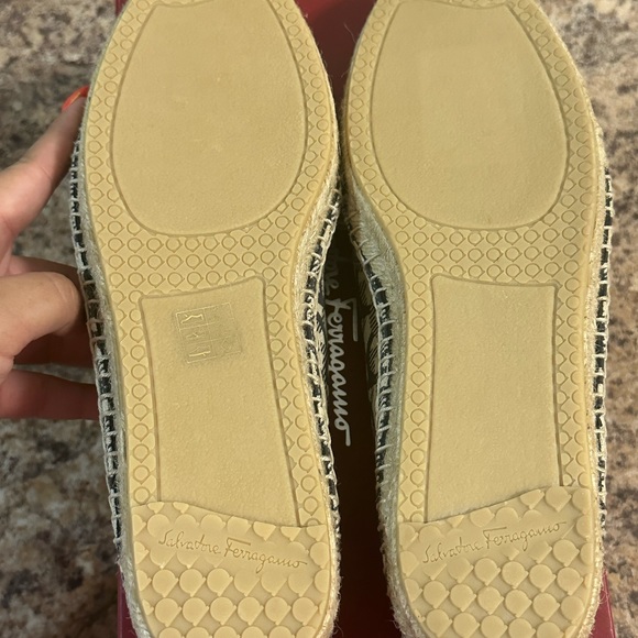 FERRAGAMO CANVAS ESPADRILLE - US 11 WIDE - Picture 4 of 9